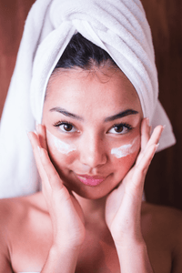 How to Treat Acne with All Natural Skincare